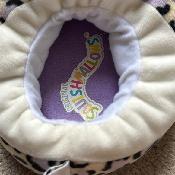 Kids Cheetah Squishmallows Slippers Sz 13/1 - Picture 4 of 4